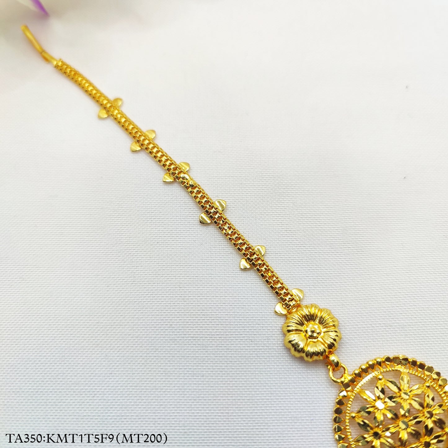 Gold Plated Small Flower Worked Tikka Tairatikli