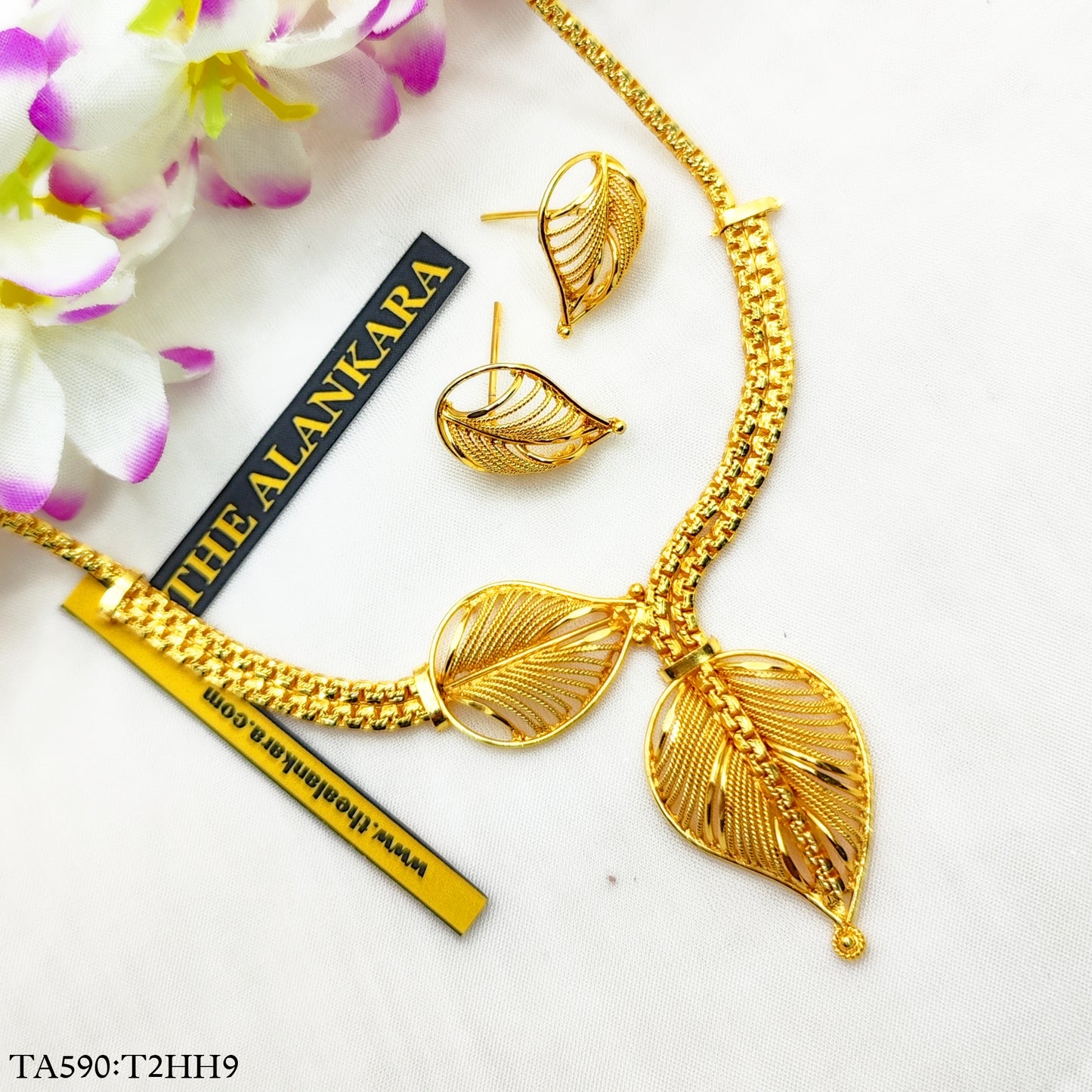 Leaf Design Traditional Gold Plated Necklace with Earrings